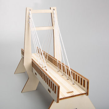 STEM tilta konstrukcijas komplekts — koks, tilts ar kabelu balstiem, mehānika un fizikas eksperimentiem 7–14 gadiem