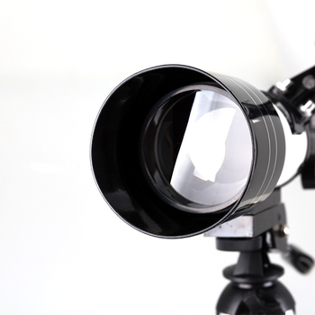 Αστρονομικό τηλεσκόπιο F30070 με μεγέθυνση 150×, HD ανάλυση και οπτικό πεδίο 1,2°