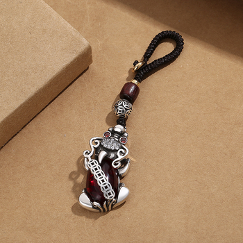 Κλειδοθήκη Pixiu από παλαιωμένο χαλκό με μοτίβο ροδιάς, μάρκα Ancient Yintai, στυλ αυτοκινήτου, έκδοση φθινοπωρίου 2023.