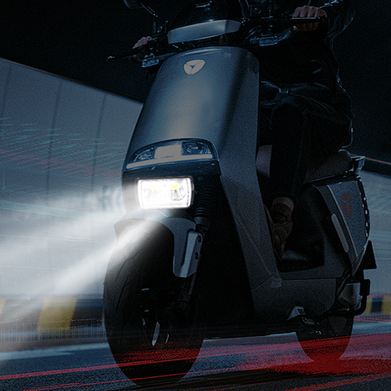 Φακός LED με διπλό φακό για μοτοσικλέτες και οχήματα εκτός δρόμου • 18W • 12-80V • IP67 • 3000 lm • αλουμινένιο περίβλημα