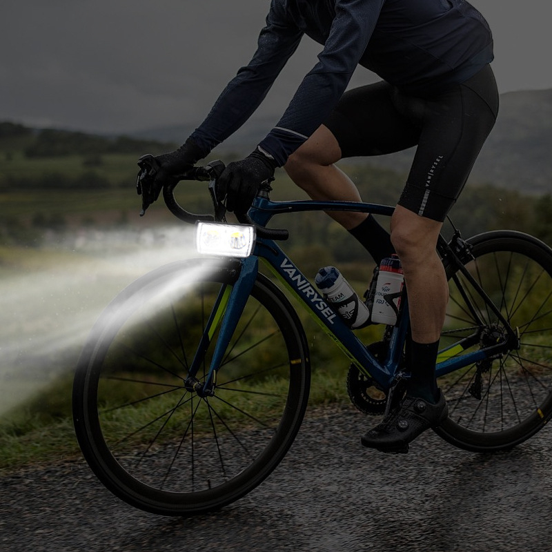 Φακός LED με διπλό φακό για μοτοσικλέτες και οχήματα εκτός δρόμου • 18W • 12-80V • IP67 • 3000 lm • αλουμινένιο περίβλημα