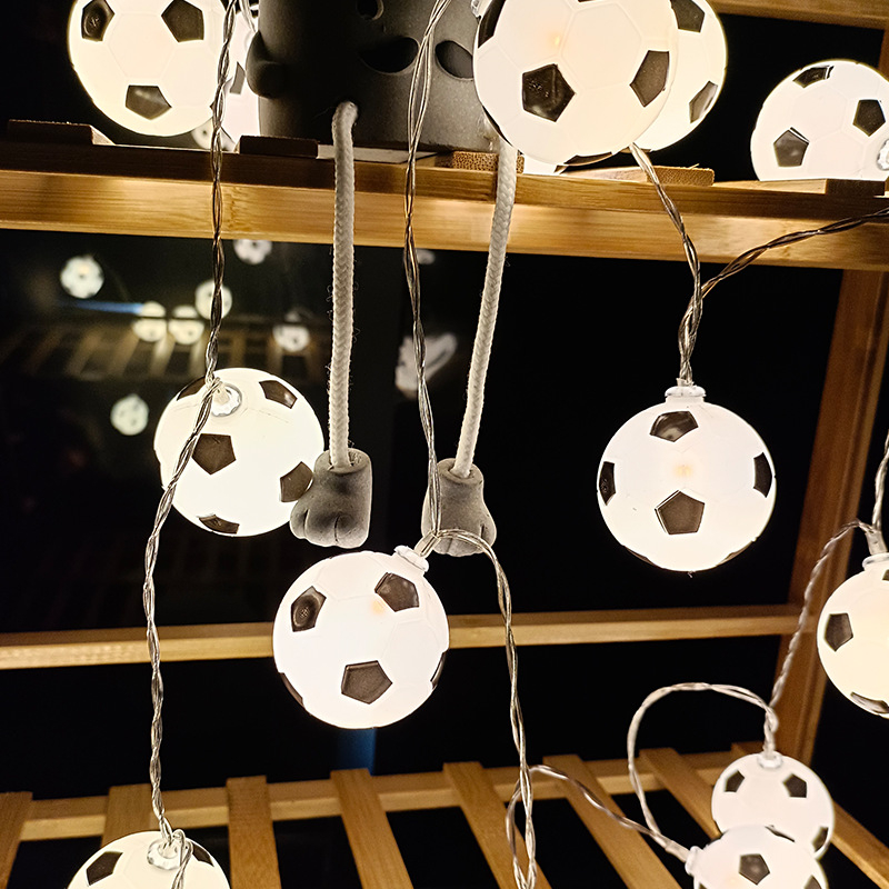 Lanț LED cu temă fotbal, 20 LED-uri, IP44, reglabil, alimentare USB/baterie/priză