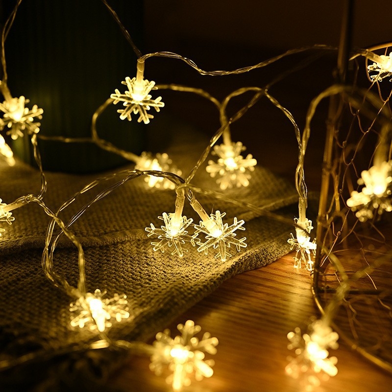 Снежинков LED низ за декорация, 20 LED диода, IP44, 3000K, батерийно захранване за вътрешно и външно ползване