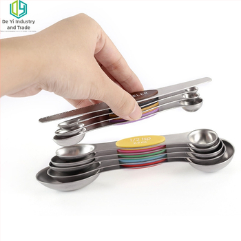 Двуглави мерителни лъжички 9-частов комплект за печене със градуирани чаши и скала