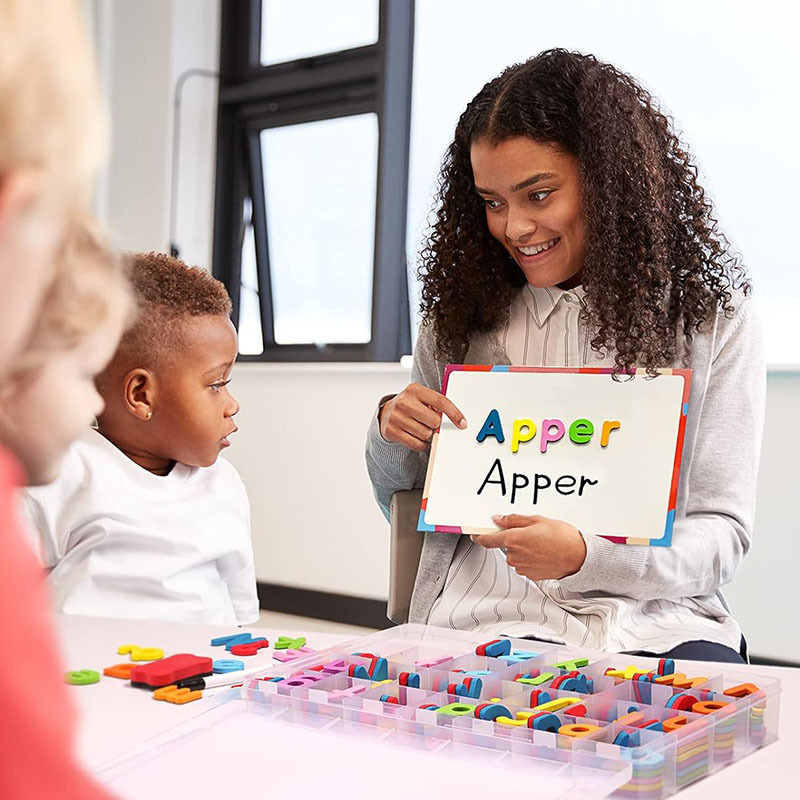 Magnētiskās burti uzlīmes bērniem – EVA putas materiāls, modelis ABC-2013, DIY draudzīgi, daudzfunkcionālas, vecums 4–6 gadi