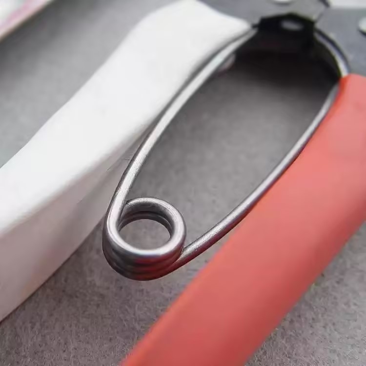 Gyümölcsfa metsző olló, munkaerő-megtakarító kialakítás, nyitás 50