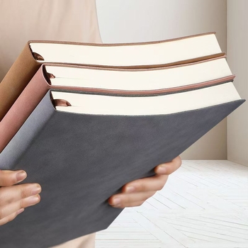 Üzleti notesz papír borítóval, laza kötésű, nyersfa cellulóz tartalom, 80 g/m² papír