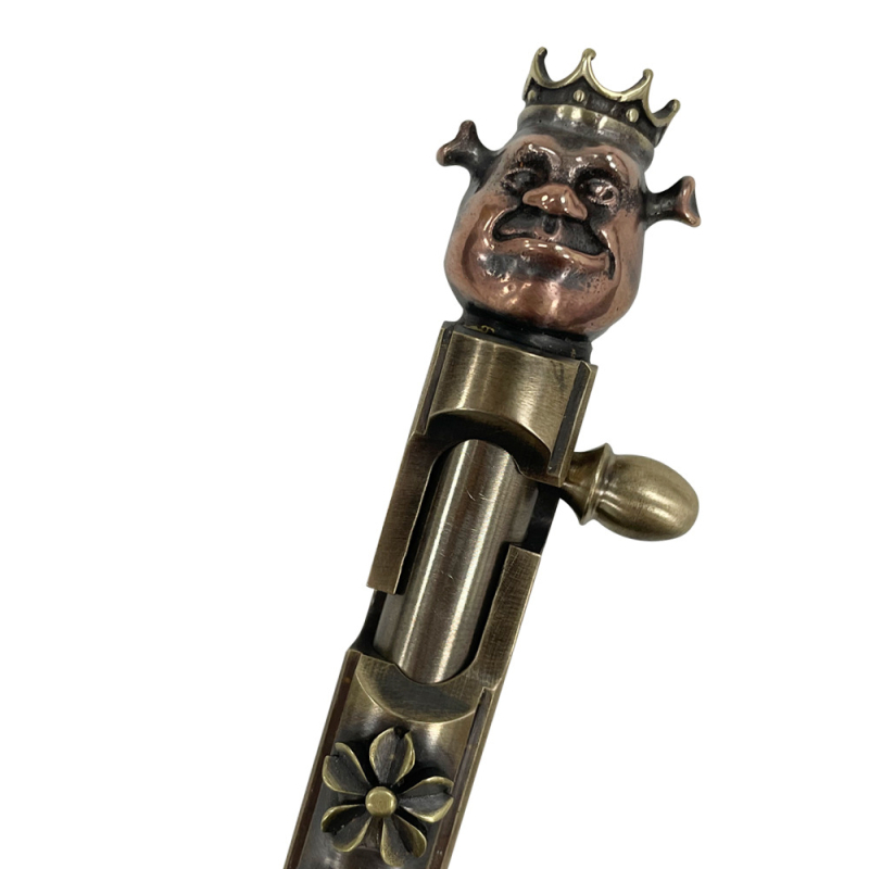 Csavaros toll sárgarézből, kézzel készített, patinált cyberpunk stílusú taktikai irodai toll (SHJ; Anyag: Sárgaréz; Mechanizmus: csavaros; Felület: Patinált; Tömeg: 108 g)