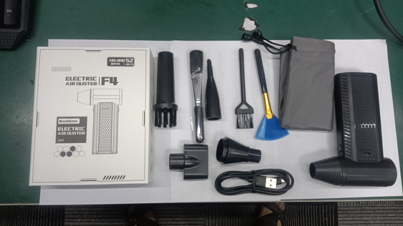 F4 Ръчен преносим снегоуборщик за открито — 130000 об/мин безчетков мотор, USB захранване, шум 37–45 dB