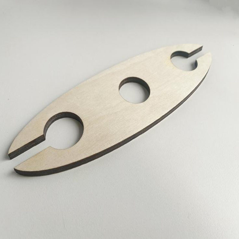 Drveni stojak za vino, personaliziran, moderan i minimalistički stil, materijal: boxwood