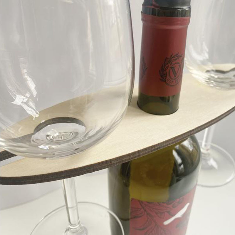 Drveni stojak za vino, personaliziran, moderan i minimalistički stil, materijal: boxwood
