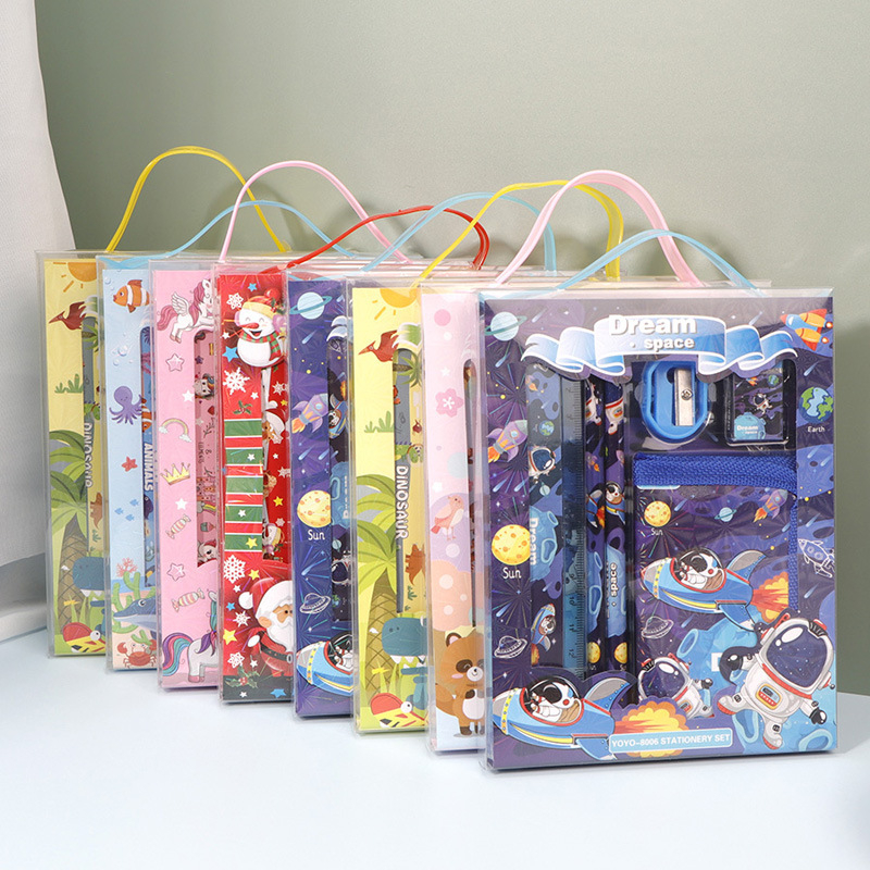 Детски комплект канцеларски материи с анимационна тема за ученици и деца в детска градина, готов за подарък за рожден ден и завършване