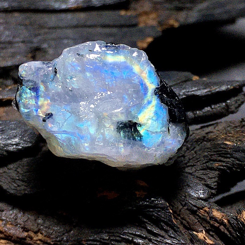 Mėnulio akmens pakabukas, natūralus kristalas, poliruotas, šiuolaikinis minimalistinis stilius, Mingxuanhong