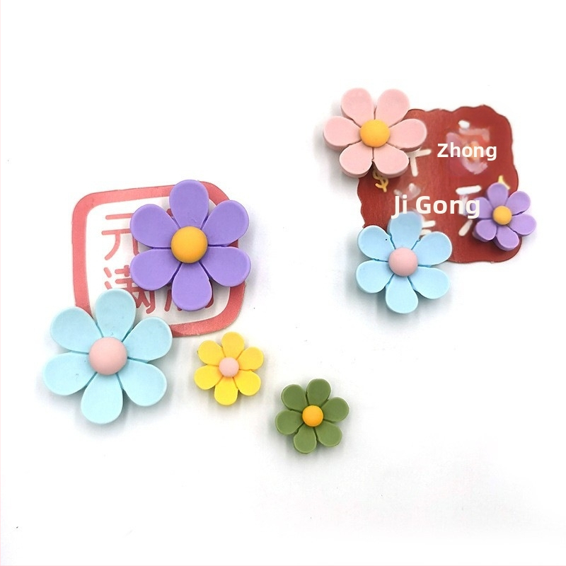 Trojrozmerné kvety zo živice s oceľovým drôtom, ploché špendlíky na fotky, 30 kusov v balení