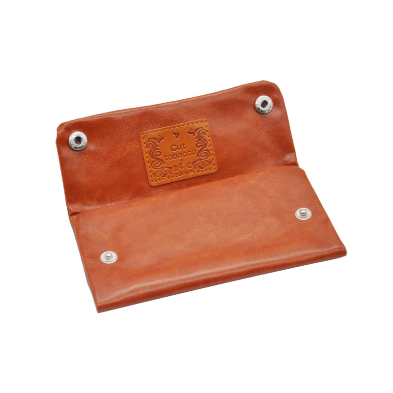 Daudzfunkcionāls dūmu komplekts ar pretvēja dizainu, iekšējā mitrinošā cigarešu somiņa, USB uzglabāšana, Powerbank un LED gaisma.