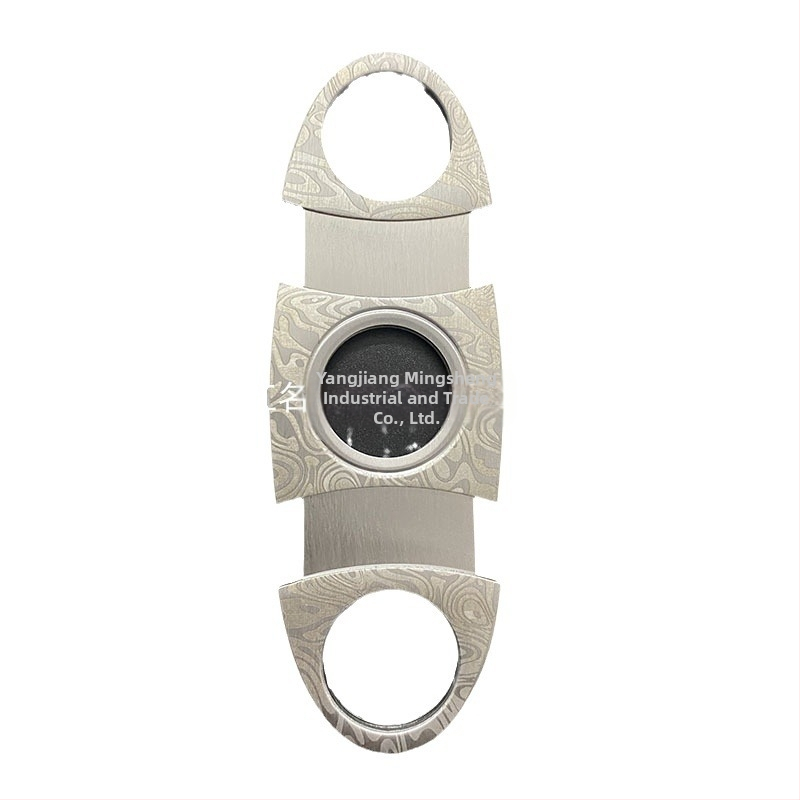 Cigares griezējs no nerūsējoša tērauda ar reljefa rakstu, dubulta asa, pārnēsājams (nerūsējošs tērauds; reljefa raksts; dubulta asa)