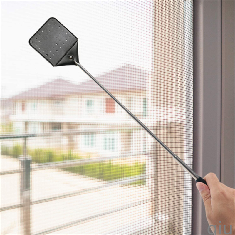 Odinė ir odinė musių plaktukas su reguliuojamu teleskopiniu kotu; be toksiškų medžiagų.