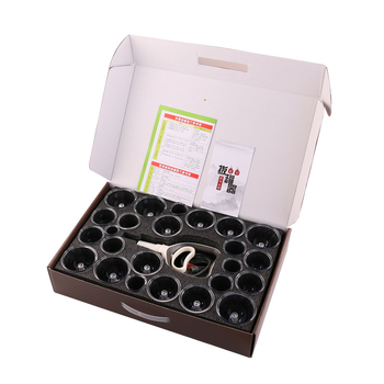 Assured вакуумно устройство за 24 чаши, луксозна преносима версия, пластмасова конструкция, персонализируема комплектация, тегло 1,3 кг, размери 46×28,5×8 см