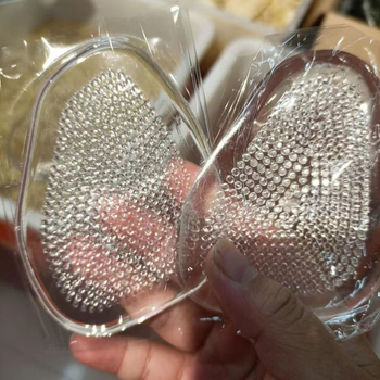 Silikona priekšējā pēdas paliktne augstpapēžu kurpēm – mazs punktveida modelis; pretsāpju, pretslidēšana, mīksta un ērta.