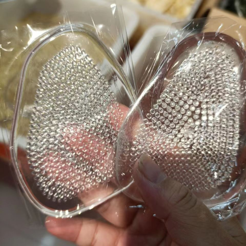 Silikona priekšējā pēdas paliktne augstpapēžu kurpēm – mazs punktveida modelis; pretsāpju, pretslidēšana, mīksta un ērta.