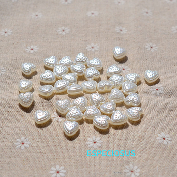 Χάντρες από ABS πλαστικό, καρδιάς σχήματος, σκαλισμένες, 100 τεμάχια σε συσκευασία