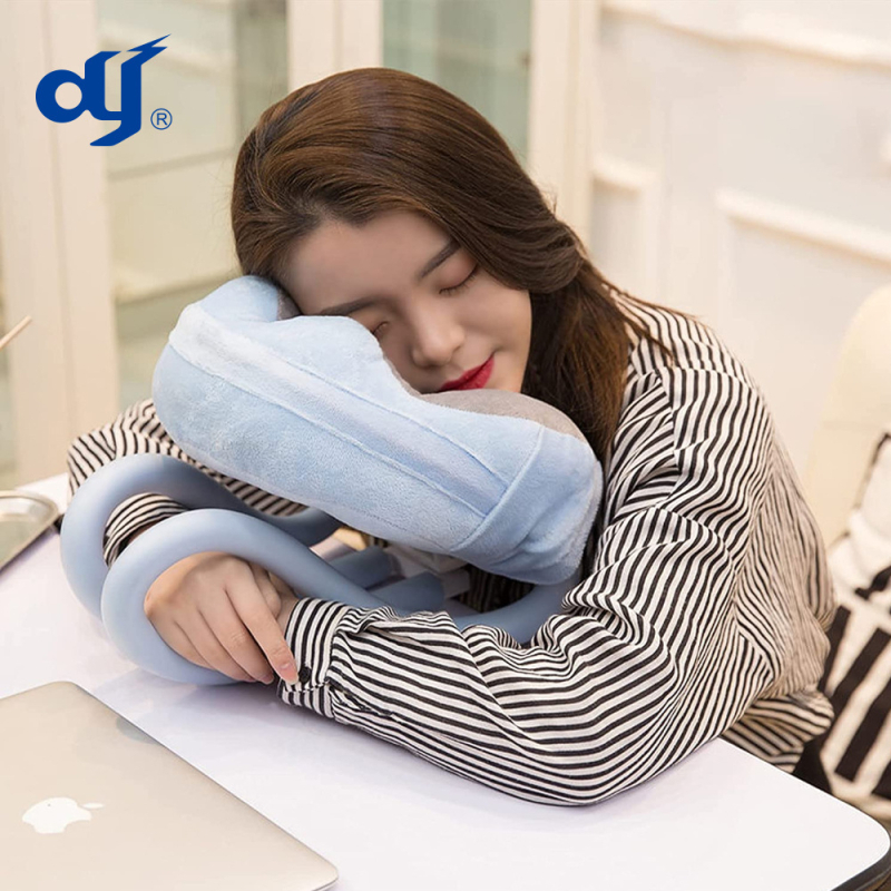 У-образна възглавница за шия с паметна пяна и PP тъкан, 770 г