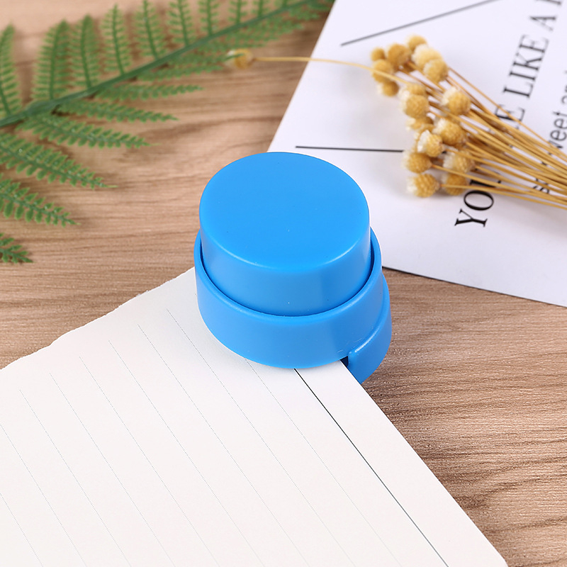 Aplinkai draugiškas tvirtinimo įrenginys be vinų, modelis 001, prisitaikantis adatos tipas 12511079230, jungimo talpa 288 lapų