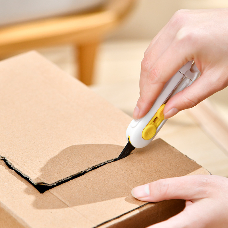 SP Sauce 230-E-0141 Μίνι Μαγνητικός Ανοίχτης Κουτιών – Υλικά: ABS, Ανοξείδωτο Ατσάλι, Μαγνήτης, Τεφλόν; 28,5 g