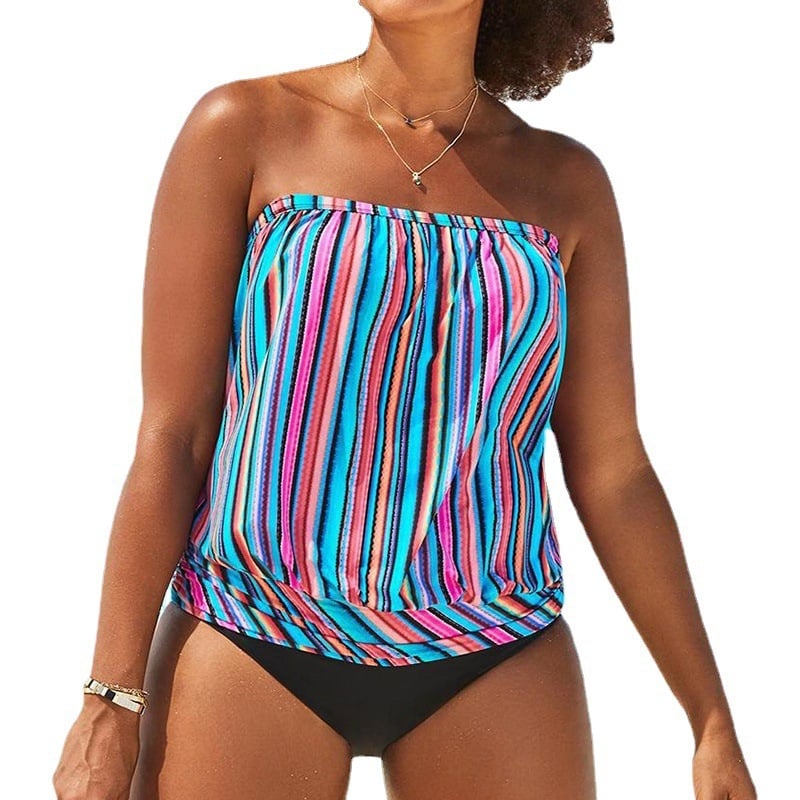 Dvije dijelni bikini s prugama, jastučići u grudima, bez metalne potpore, najlon 82%, podstava poliester 90%, težina 360 g