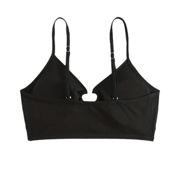 Női háromszög bikini, ujjatlan, hátsó része nyitott, egyszínű; melltartó párnázott, acélos tartó nélkül; poliészter anyag 81%, bélés 19%