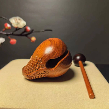 Ξύλινο όργανο κρουστών για ναό σε σχήμα ψαριού - από σανδαλόξυλο, χαραγμένο, προσαρμοζόμενο θρησκευτικό δώρο βουδισμού