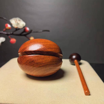 Ξύλινο όργανο κρουστών για ναό σε σχήμα ψαριού - από σανδαλόξυλο, χαραγμένο, προσαρμοζόμενο θρησκευτικό δώρο βουδισμού