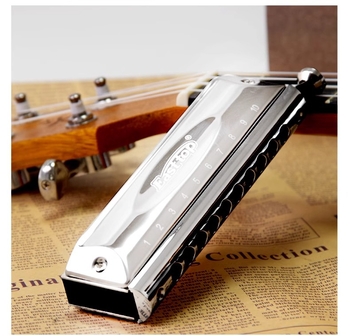 Хроматична хармоника за начинаещи, 10 отвора, модел T1040, полуразмерна, хромирана медна покривка (10 отвора, полуразмерна, модел T1040, хромирана медна покривка)