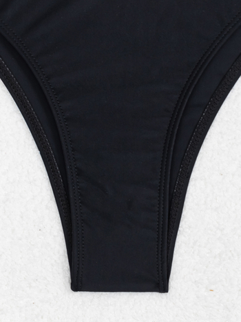 Τριών τμημάτων μαγιό μπικίνι με διχτυωτό ύφασμα, κορδόνι στο τοπ, πολυεστέρας, γρήγορο στέγνωμα, υψηλή ελαστικότητα, επένδυση για το στήθος