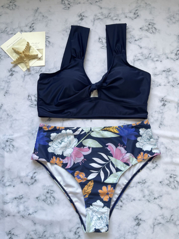 Costum de baie din două piese, cu top burete, fără mâneci, poliester 82/18