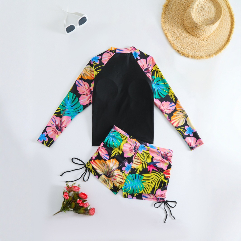 Hosszú ujjú napvédő fürdőruha virágmintával, mellpárnával, poliészter anyag és spandex bélés