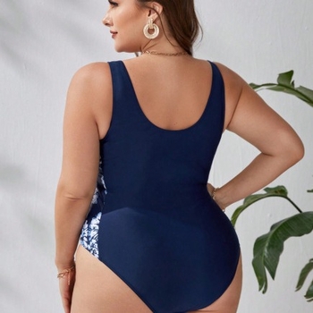 Γυναικείο ολόσωμο μαγιό — στενό, συντηρητικό σχέδιο; ύφασμα πολυεστέρα; σύνθεση: 82% πολυεστέρας, 18% pull frame; με επένδυση στο στήθος, χωρίς μεταλλική υποστήριξη.