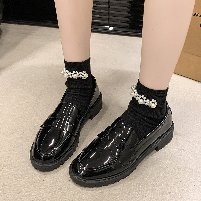 Μέρι Τζέϊν λοφέρς με στρογγυλό δάχτυλο, PU επάνω μέρος, χαμηλός αστράγαλος, ρηχά άνοιγμα, μεσαίο ύψος τακουνιού 3–5 cm, καουτσούκ σόλα