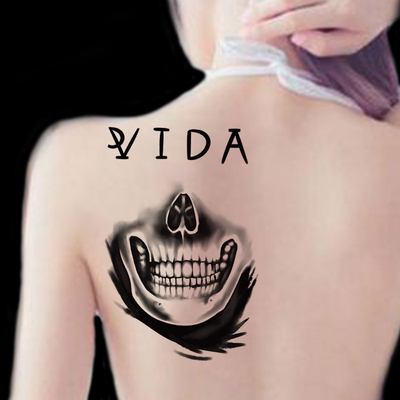 Tatuāžas uzlīme – ūdensizturīga, ilgi noturīgs dizains (roze, smaidošā seja, spoks); Materiāls: amatnieku papīrs; Apstrāde: drukāšana; Uzlīme; Pusautomatizēta ražošana