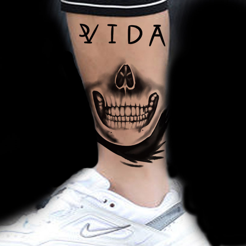 Tatuāžas uzlīme – ūdensizturīga, ilgi noturīgs dizains (roze, smaidošā seja, spoks); Materiāls: amatnieku papīrs; Apstrāde: drukāšana; Uzlīme; Pusautomatizēta ražošana