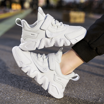 Παιδικά παπούτσια τρεξίματος με επάνω μέρος από συνθετικό δέρμα, αδιάβροχα, ελαφριά, ανθεκτικά στη φθορά, κλείσιμο Velcro.