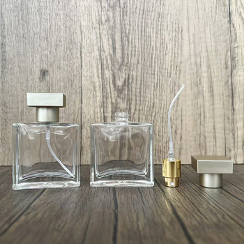 nbyaic staklena bočica za parfem s raspršivačem — puhano staklo, staklena konstrukcija, kozmetička boca