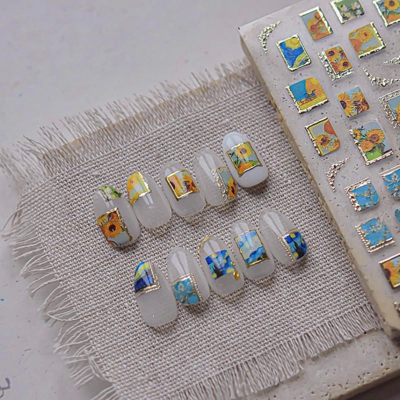 Αυτοκόλλητα νυχιών με ανάγλυφο | υπερ-λεπτά και χωρίς ίχνη | μοτίβο αστέρι με τέσσερα άκρα | προέλευση: Κίνα | μάρκα: Tomoni Nailart