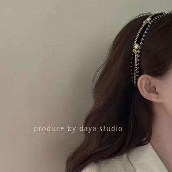 Κεφαλόδεσμος με πέρλες και αλυσίδα με μοτίβο houndstooth — ρετρό στυλ, πρωτότυπος σχεδιασμός, ύφασμα, Magic Bear Accessories, Φθινόπωρο 2021