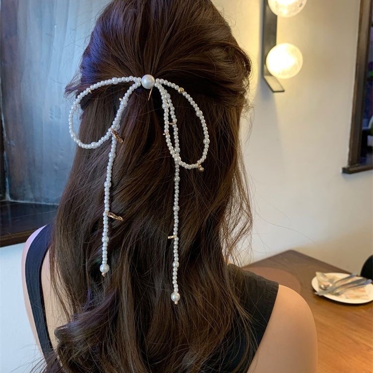 Moteriškas plaukų segtukas su imitaciniais perlais – retro stilius, kaspino dizainas, tinkama dovana gimtadieniams ir šventėms, pritaikymas prieinamas