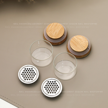 Κύπελλο καθαρισμού πινέλων για σχέδια νυχιών με καπάκι, διαφανές γυάλινο σώμα και φίλτρο από ανοξείδωτο ατσάλι