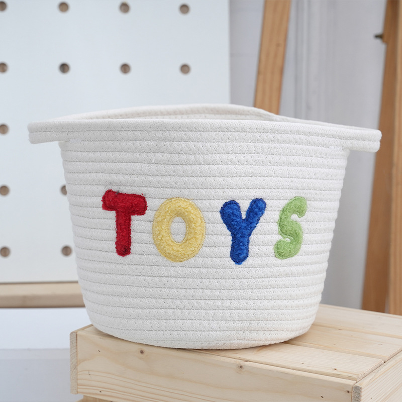 Koš za pohranu na stol s pismima iz pamučnog konca – model Letter cotton rope storage basket -01; pogodan za CD, daljinski upravljač, uredske potrepštine, magnetske kartice, kozmetiku/nakit; moderan i jednostavan stil; ljeto 2024
