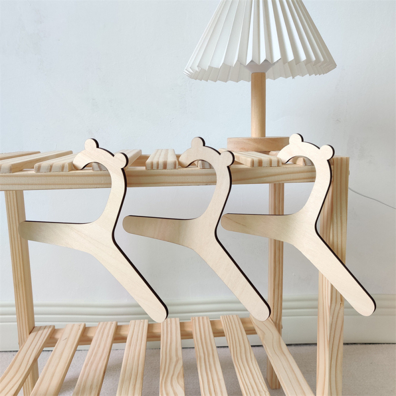 Дървена закачалка във форма на мечка, скандинавски стил за детска стая, лек лукс; подходяща за дрехи, панталони и вратовръзки; опаковка от 5 броя