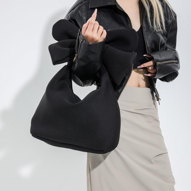 Чанта-кофа от нейлон в уличен стил, с цип, вътрешен джоб с цип, една презрамка