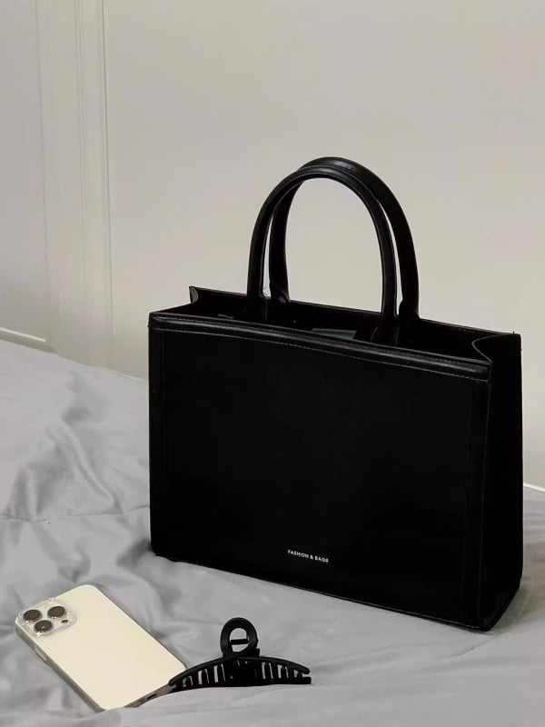 PU Tote táska – Városi egyszerűség, Függőleges négyszögletes forma, mágneszár, belső cipzáros zseb